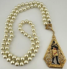 CAMROSE & KROSS JBK GOLDTONE EGYPTIAN REVIVAL FAUX PEARL 26” NECKLACE K36B