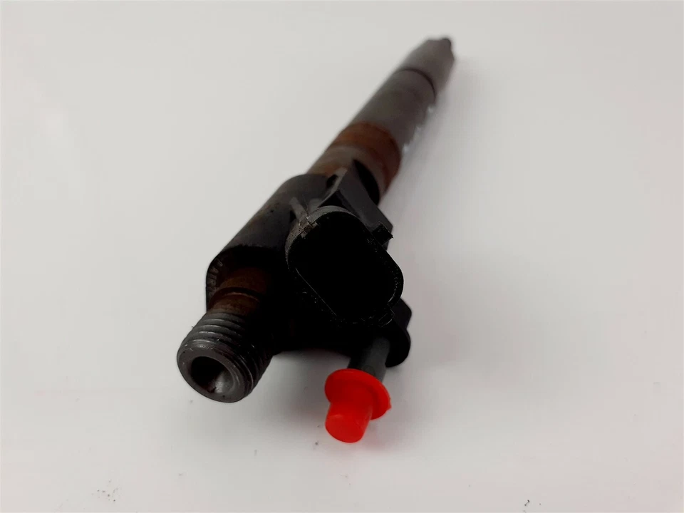 R304 VOLVO V60 2011-2013 FUEL INJECTOR 31303238 - image 3 of 4