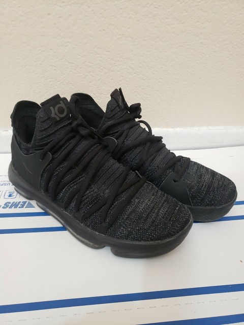 kd 10 triple black price