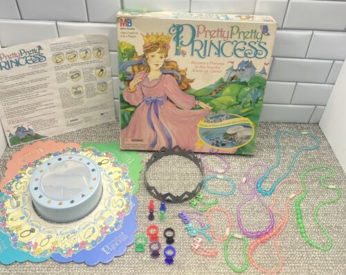 Pretty Pretty Princess Board Game  Complete 1995 Hasbro Milton Rare - Picture 1 of 17