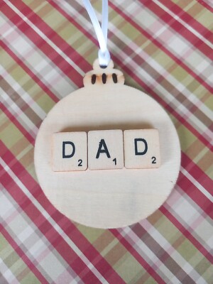 Christbaumschmuck Papa, Kugel Holz, 7 cm Durchmesser