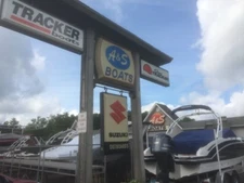 FIVE [5] VINTAGE SUZUKI OEM SPARK PLUG CAPS  PART NUMBER 33542-98B00