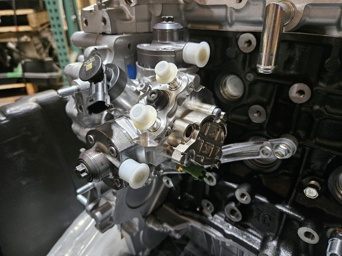 NEW OEM ISUZU 4JJ1 D-Max 3.0L TURBO DIESEL Cylinder Long NEW OEM ISUZU 4JJ1 D-Max 3.0L TURBO DIESEL Cylinder Long