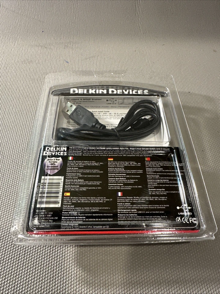 Delkin Devices 18-in-1 USB 2.0 Flash Memory Card Reader - Image 3 of 4