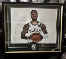 Damian Lillard Rookie Cards and Autograph Memorabilia Guide 49