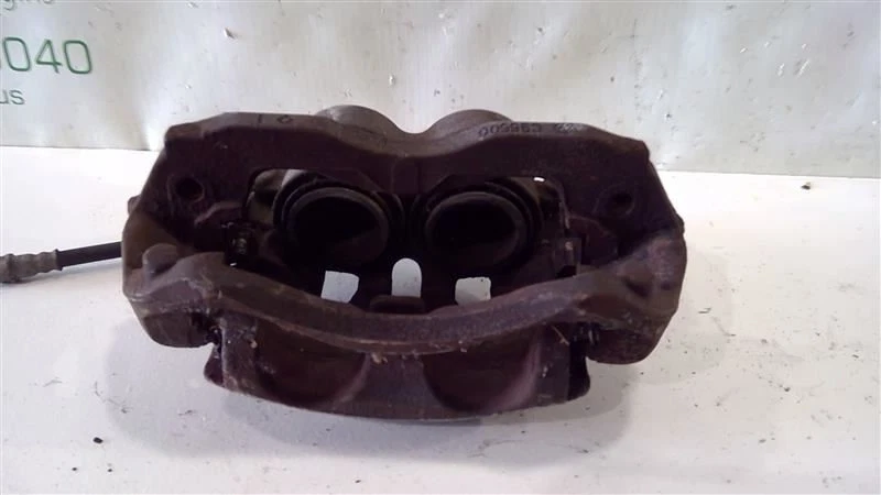 Pinza de freno delantera izquierda OEM MERCEDES-BENZ SPRINTER 2500 2018-2020  Foto 4 de 4