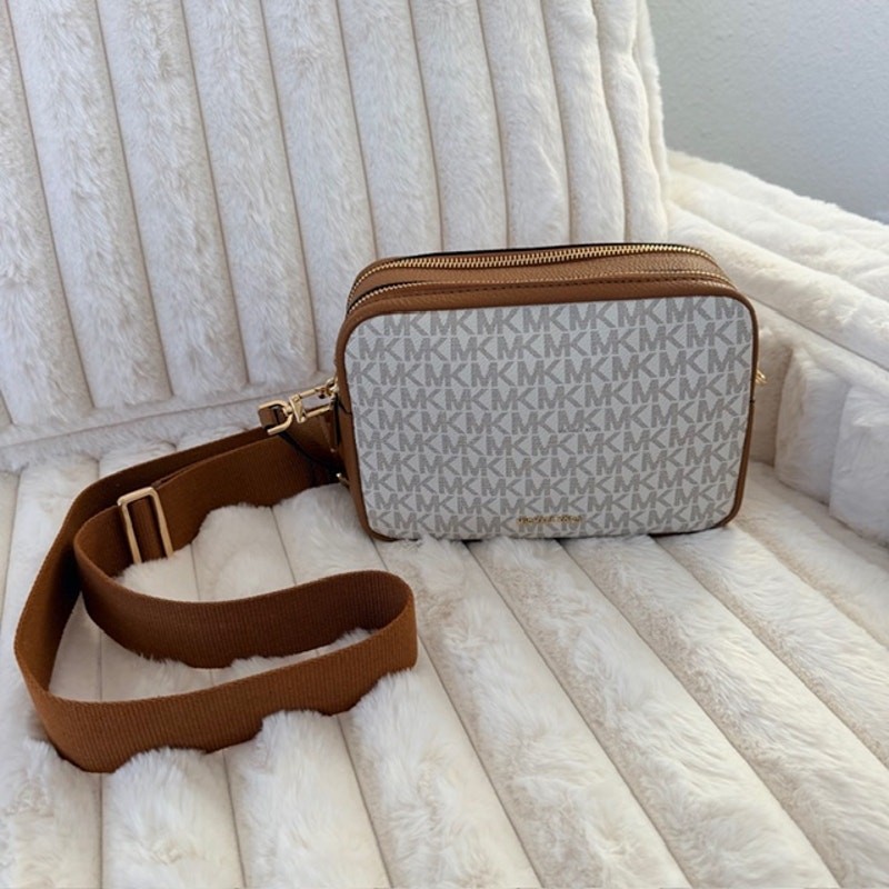 Michael Kors Bryant Double Zip Camera Crossbody Bag Signatur