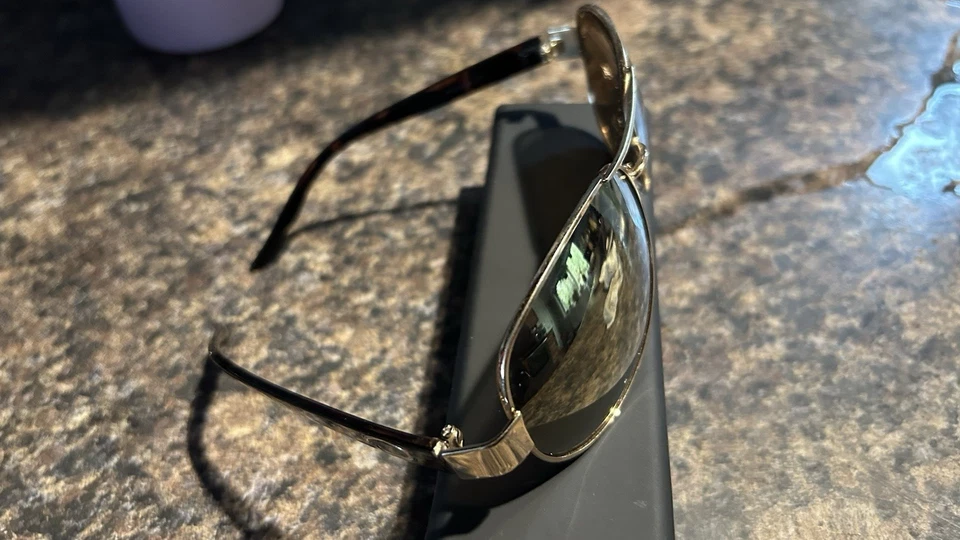 Óculos de sol aviador Oscar De La Renta MOD 3044 717 dourado marrom tartaruga 125 - Imagem 3 de 4