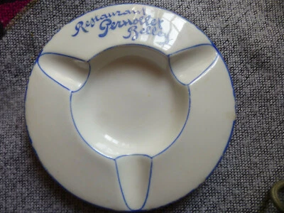 CENDRIER Restaurant PERNOLLET BELLEY AIN - Porcelaine PANASSIER Lyon LIMOGES - Photo 1/4