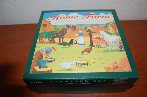 Britains Home Farm Farmyard set 8705. 1994 vtg, incomplete w extras - see pics - Picture 11 of 11