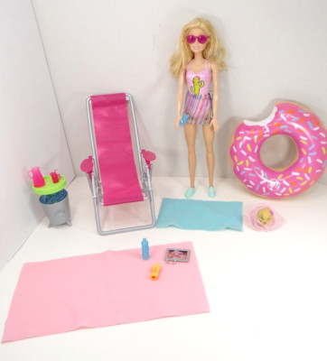 Barbie Doll 2019 Pool Party Set + Donut Float Water Squirting Dog Lounge Chair