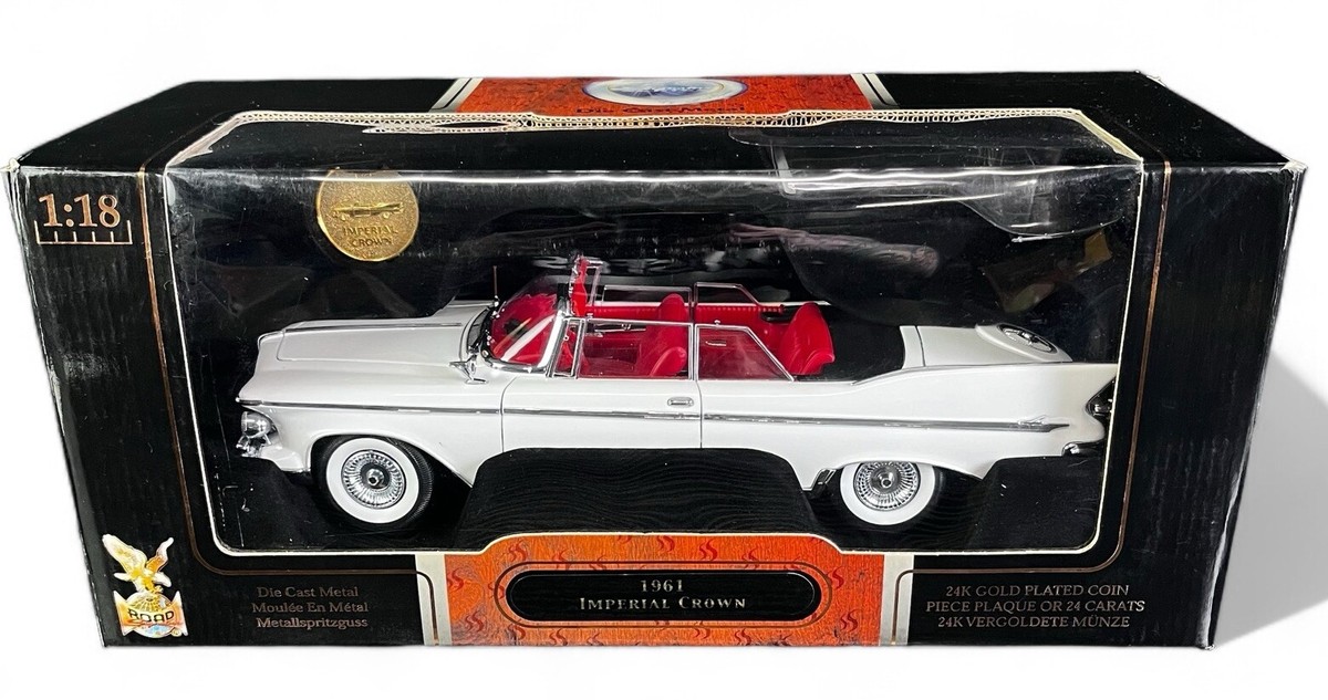 Chrysler Imperial Phaeton 1/24スケール Chrysler Iperial Phaeton.Kit Italeri 1/24 scale - Model