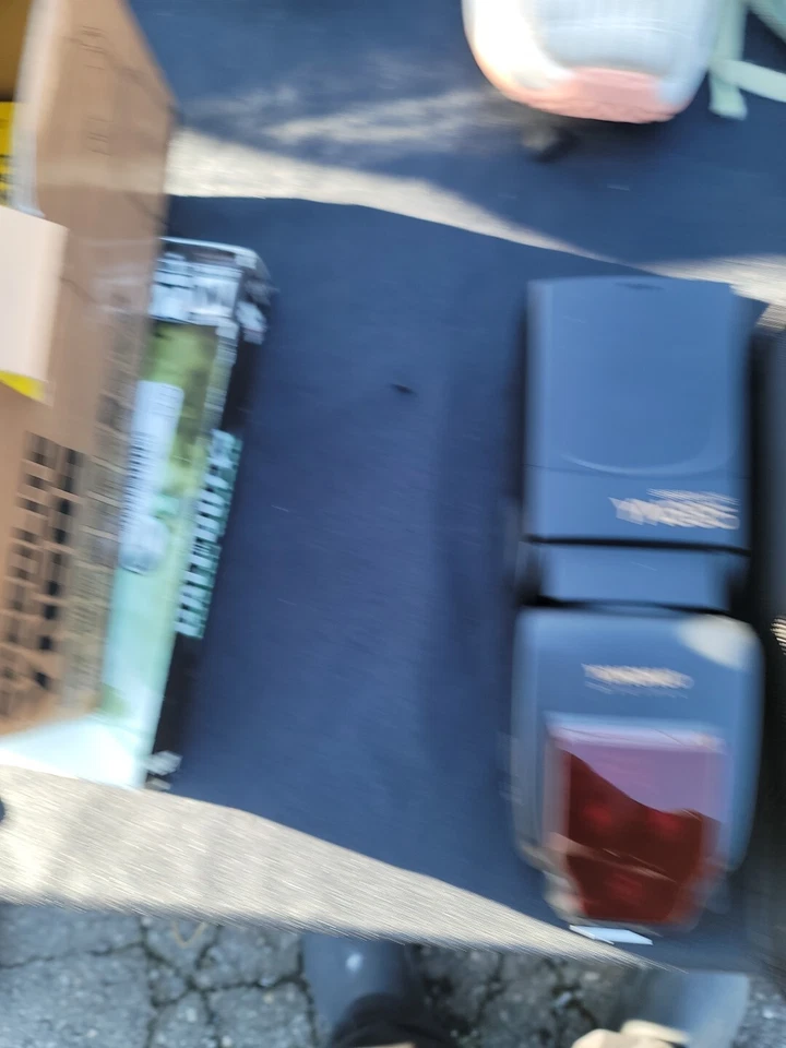 YONGNUO Speedlite YN-560-III Shoe Mount Flash for Canon - Image 4 of 4