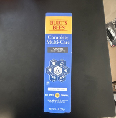 Burt's Bees Complete Multi-Care Fluoride Toothpaste Natural Peppermint 4.7 oz