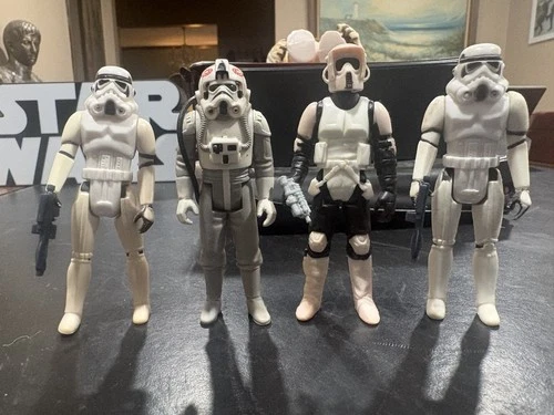 Star Wars vintage 2 Stormtroopers, AT-AT driver, & Biker Scout 100% complete VG