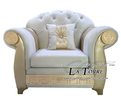 Poltrona divano rete e materasso braccioli barocco Chesterfield