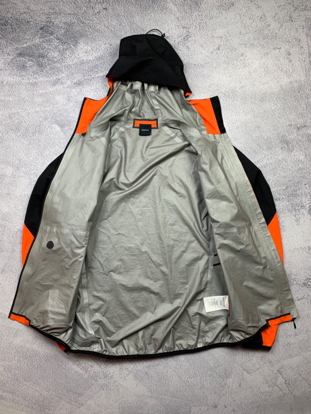 Men’s Peak Performance Gore-Tex Waterproof Outdoor Jacket L Black Orange Ski