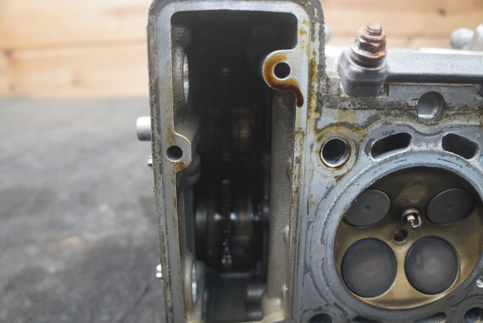 Right Engine Cylinder Head 4.0L Twin Turbo V8 M177 OEM Aston Martin Vantage 2019