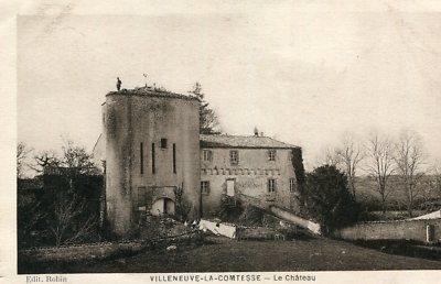 Card VILLENEUVE LA COMTESSE The castle