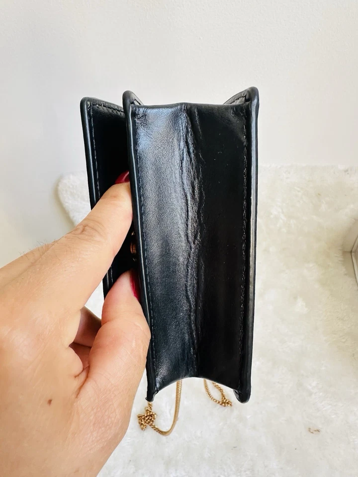 Cartera Versace Virtus La Greca de lona recubierta y cuero con cadena Foto 3 de 4