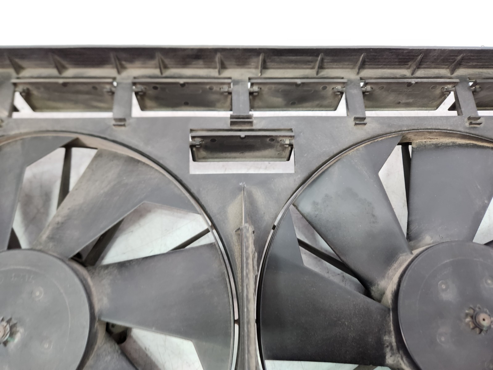 ✅ 2009-2019 OEM Maserati GT M145 4.7L Engine Radiator Cooling Fan Assembly 51k