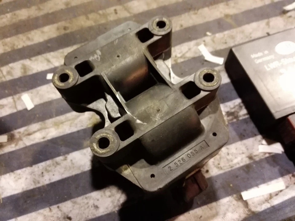 90458250 Bobina OPEL ASTRA (T98) 2.0 16V SW 5p/b/1998cc 48D638 - Imagen 2 de 4