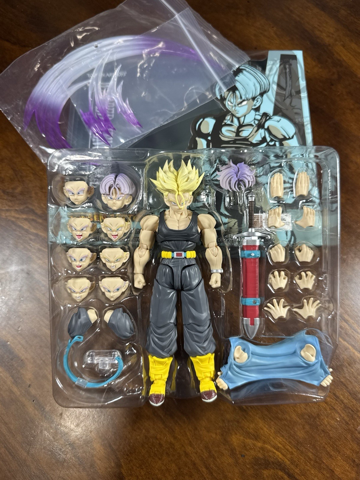 SH Figuarts Dragon Ball Z TonsenArttoys Trunks Warped Vengeance Ver A 2026 *NUEVO*