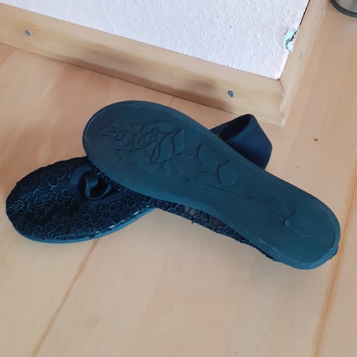 Pumps schwarze Spitze und Riemchen, Gr. 35, wunderschön, NEU !!! - Bild 3 von 3
