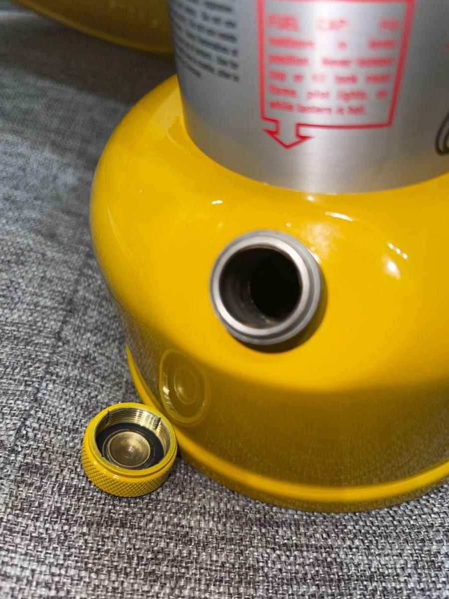 Coleman - Coleman season’s Lantern 2020 Coleman Seasons Lantern 2020 Yellow Bond with Shell Case