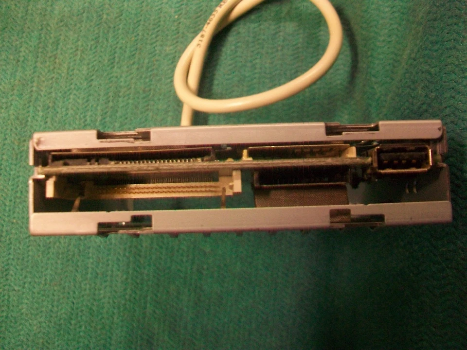 HP COMPAQ PRESARIO 5069-6325 MEMORY CARD READER - Image 2 of 4