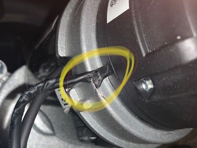Pictures for ONTRIP seller to see (Not For Sale) Damaged wire & missing handles