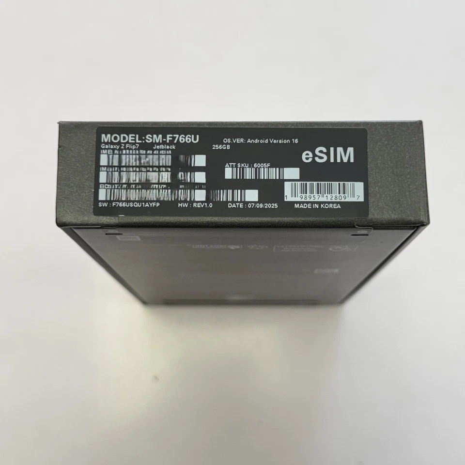 Brand New Sealed in Box AT&T Samsung Galaxy Z Flip 7 SM-F766U 256GB Jet Black - Image 3 of 4