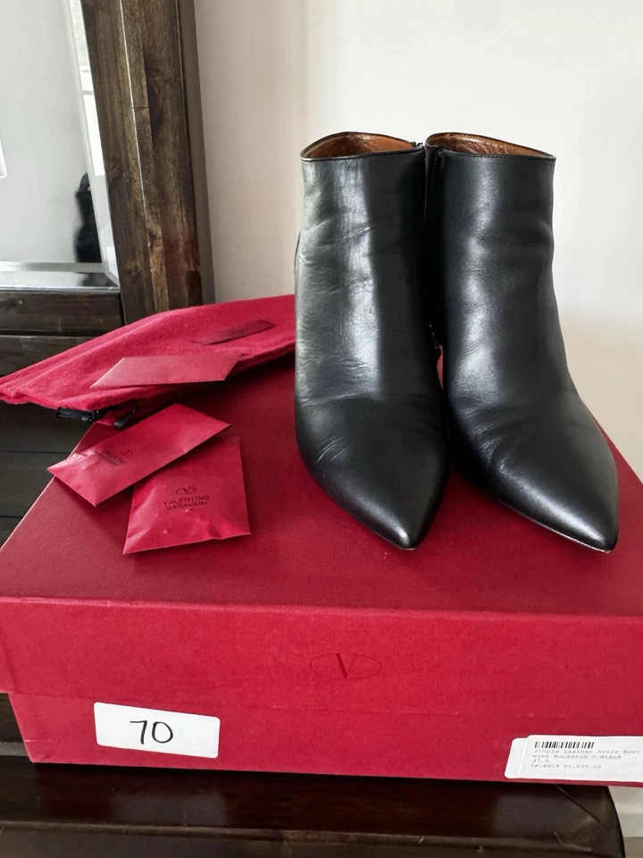 Valentino simple leather ankle boot with rock stud, black - Image 2 of 4