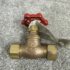 Mueller B&K Industries Compression Stop Valve Brass 1/2" 105-513HC
