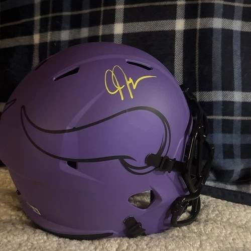 Justin Jefferson Signed Football Helmet Beckett Authenticated - Full size