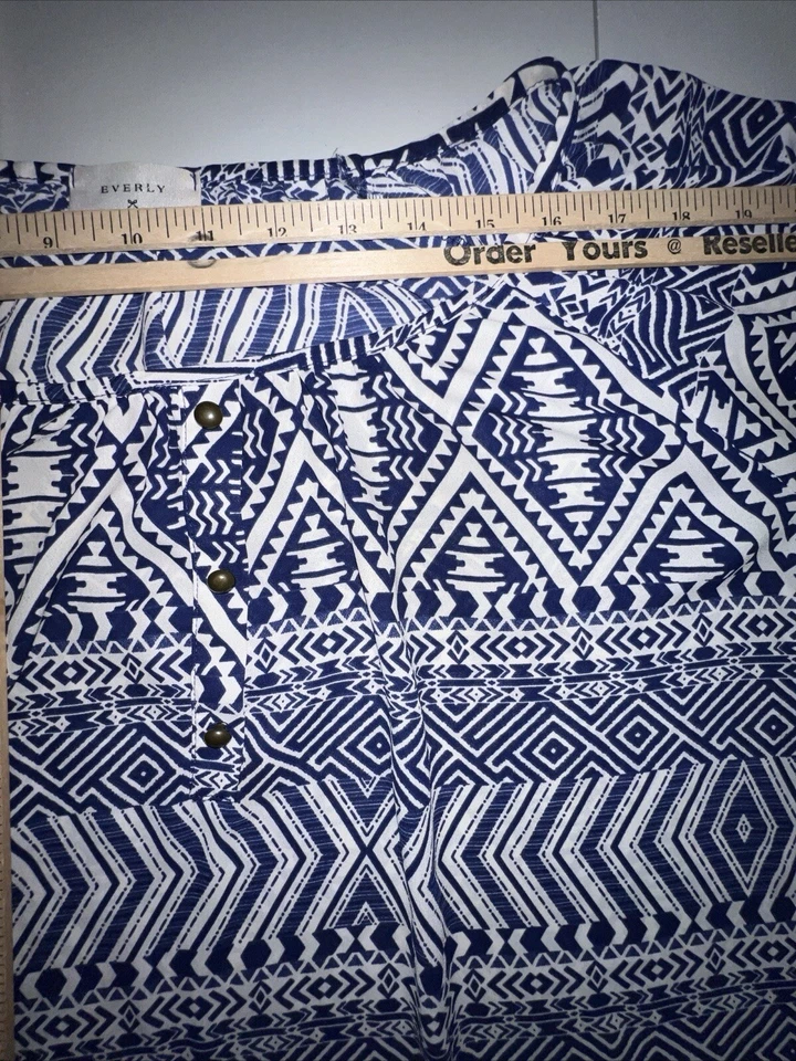 Blusa Everly Mujer Top XL Azul Crema Geométrica Cuello Redondo Manga Elástica 3/4 Foto 3 de 4