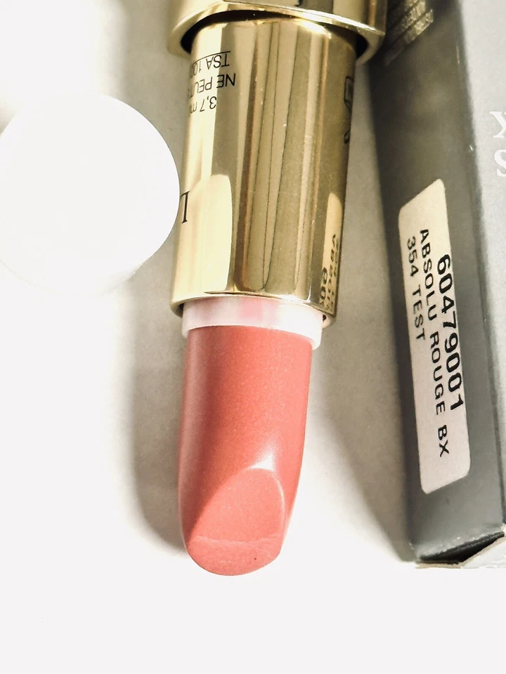 Lápiz labial Lancome Absolu Rouge 354 Rose Rhapsodie tapa transparente Foto 3 de 4