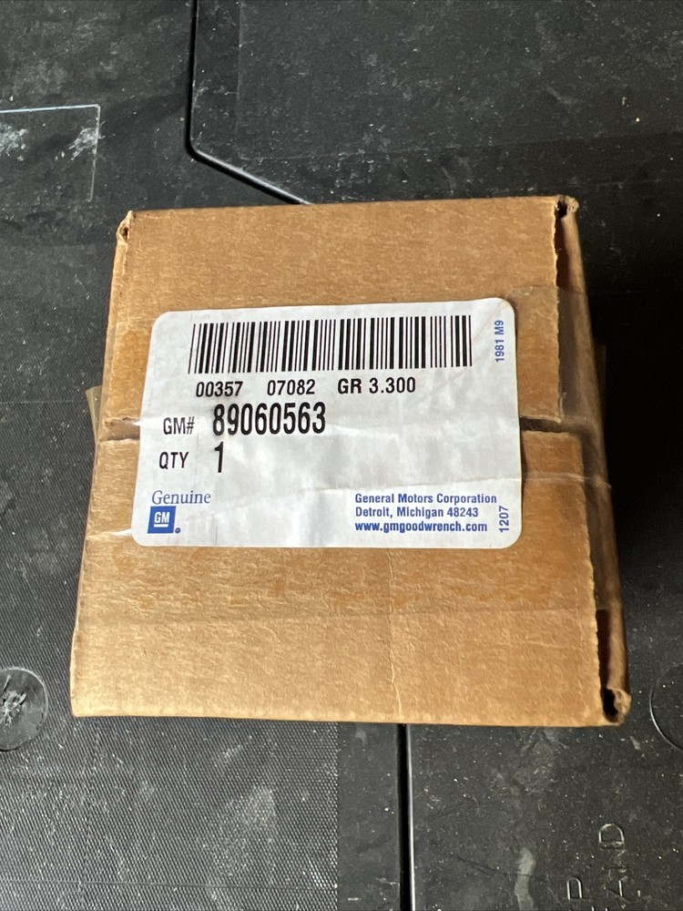 NEW OEM GM 89060563 OEM FUEL INJECTOR OEM Chevy Cobalt