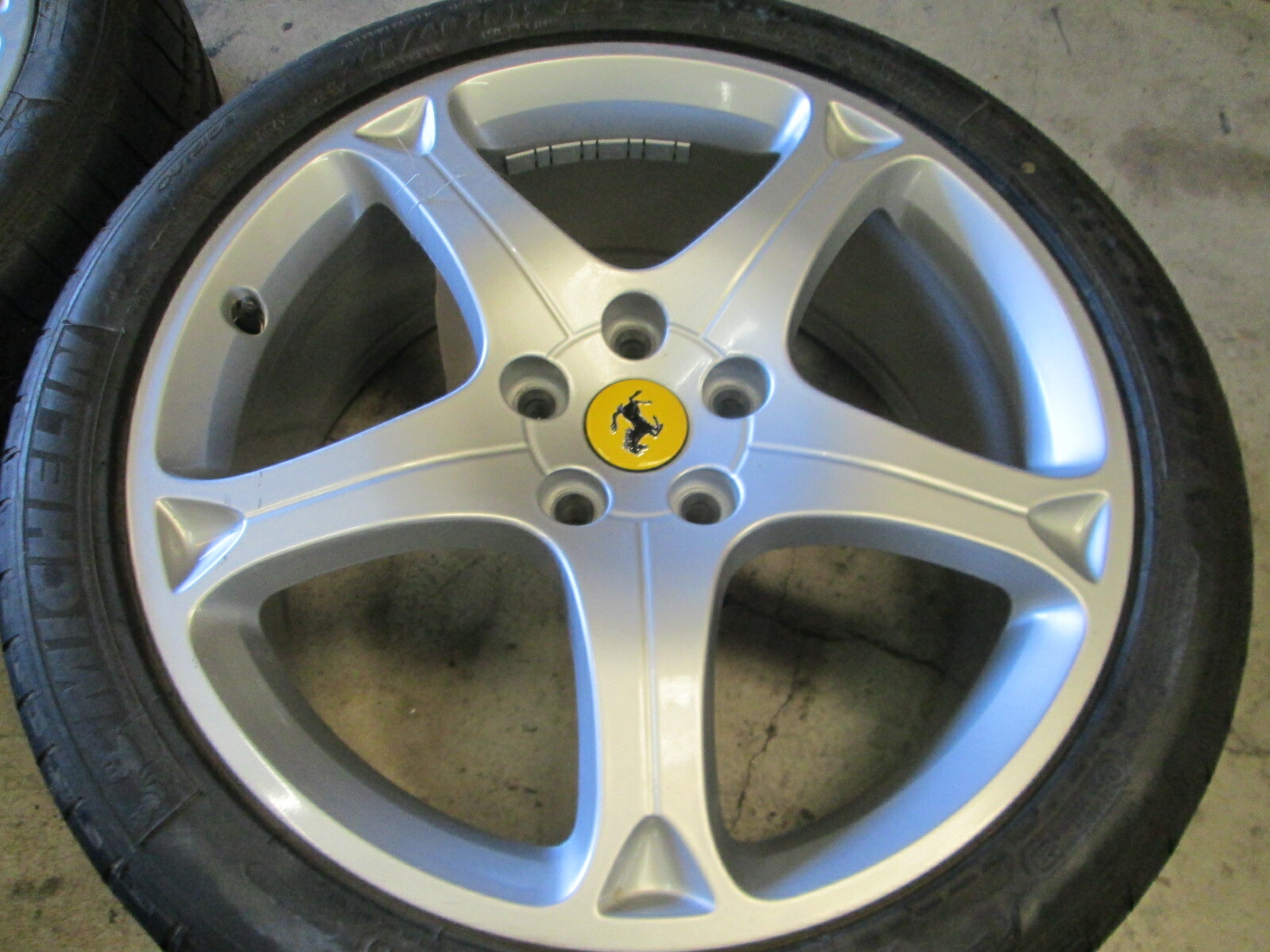 Ferrari California Wheel Rim SET # 226000 , 226002