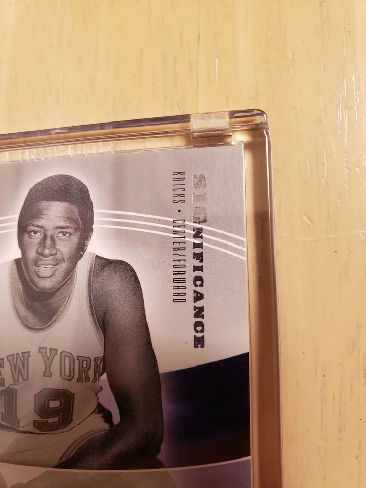 Juego UD SP 2004-05 Willis Reed Auto 134716 Foto 4 de 4