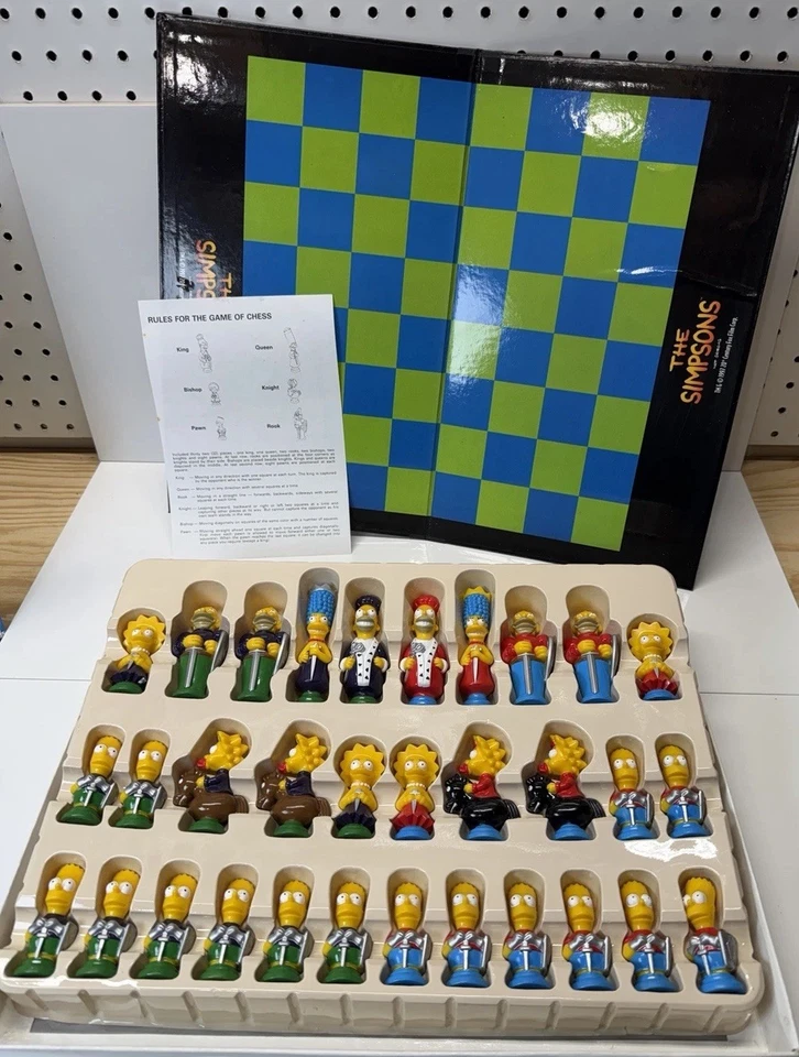 Vintage The Simpsons 3D Chess Set 1991 Board Game Complete!  1 Defect Read Descr - Image 2 of 3