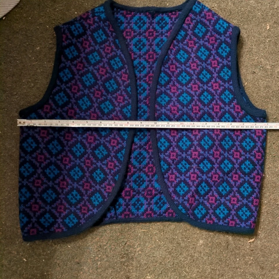 vintage welsh tapestry blue/purple geometric waistcoat (small) - Image 4 of 4