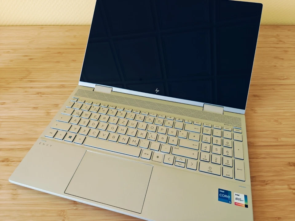 HP ENVY x360 2in1 Convertible 15-ed1252ng | 15,6 Zoll (1920x1080) | Touchdisplay - Bild 2 von 4