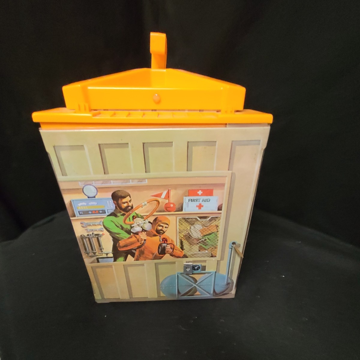 99% COMPLETE 1972 GI Joe Adventure Team Headquarters Hasbro