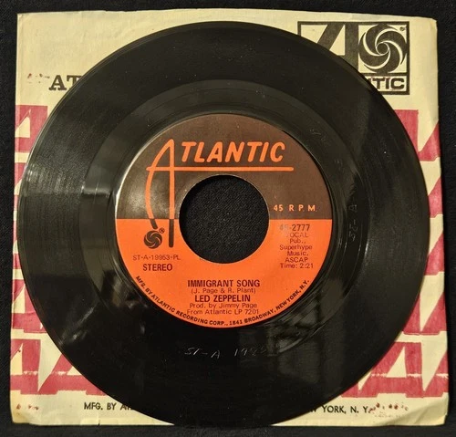 Led Zeppelin 45 RPM 1970 "Immigrant Song / Hey Hey What Can I Do"