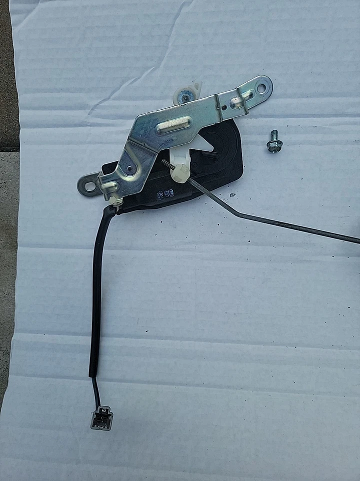 Actuador de cierre de cierre de cerradura de puerta trasera eléctrica Honda Pilot 2009-2015 OEM 3,5 L Foto 3 de 3