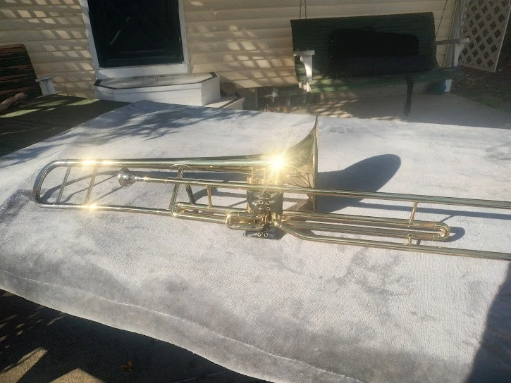 trombón instrumento musical Foto 2 de 4