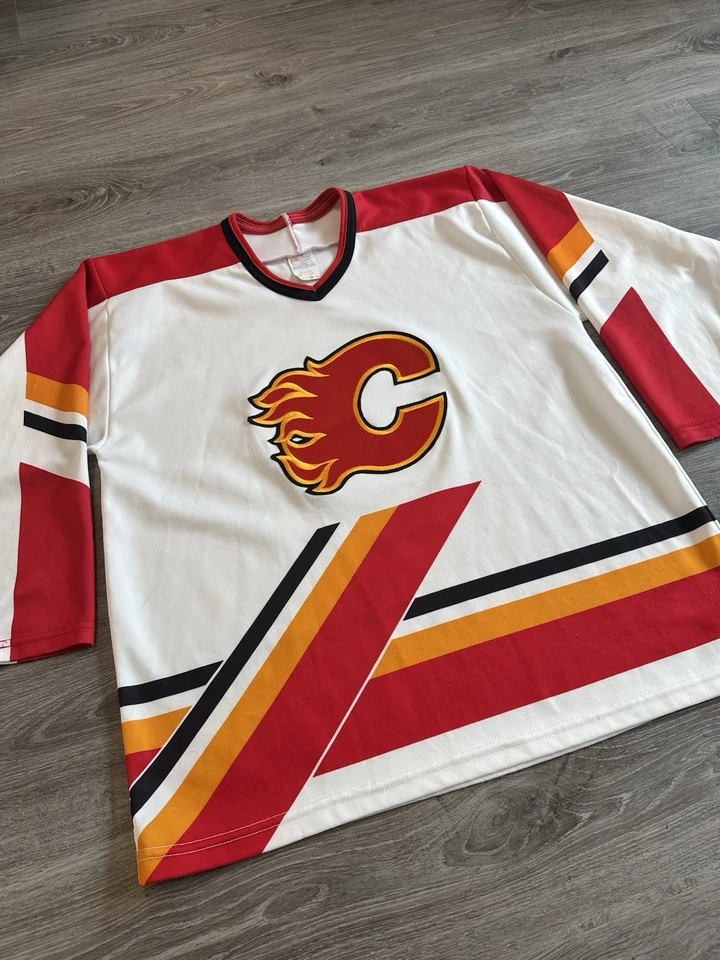 Vintage CCM Calgary Flames Jersey Mens L Blank Red Black 90s Made in Canada NHL - Image 2 of 4