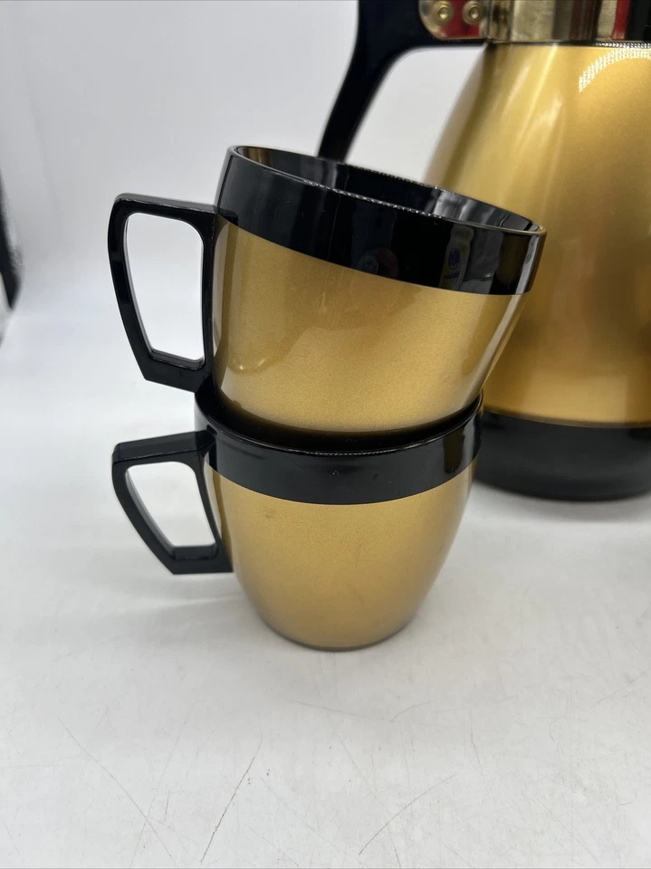 Lote De Colección West Bend Thermo Serv EE. UU. Negro Dorado Café Jarra 4 Tazas Tazas Foto 2 de 4