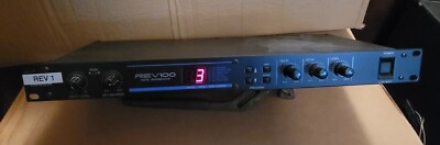 Yamaha REV100 Digital Reverberator Effect Processor with Power